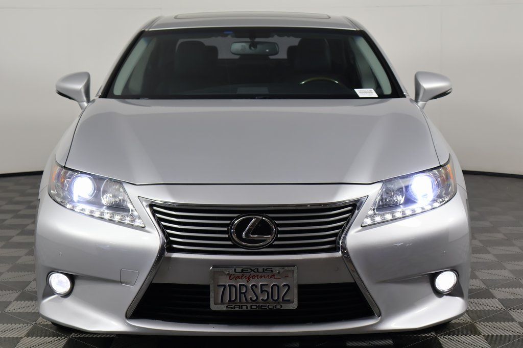 Thumbnail: 2014 Lexus ES - 2