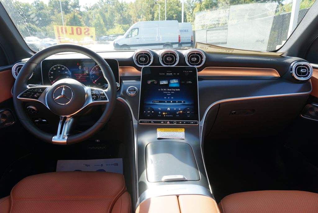 Thumbnail: 2026 Mercedes-Benz GLC - 17