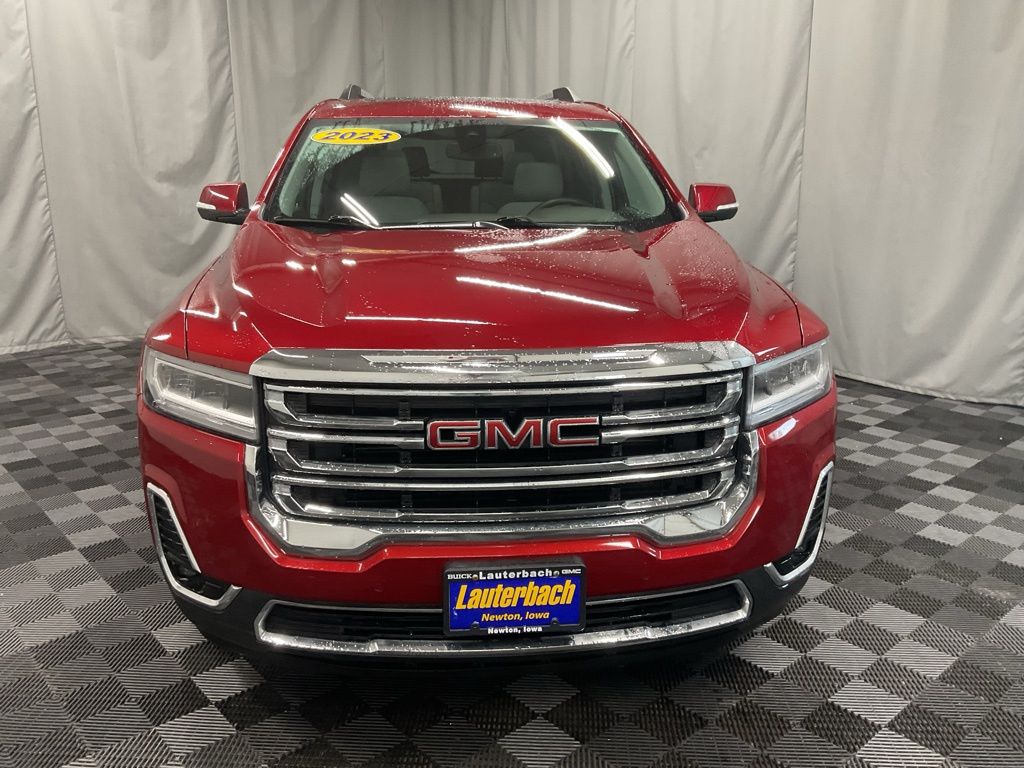 View vehicle photo 2