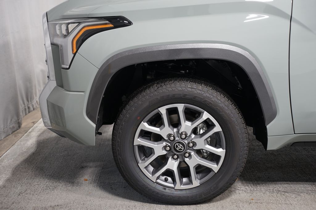 Thumbnail: 2025 Toyota Tundra - 5