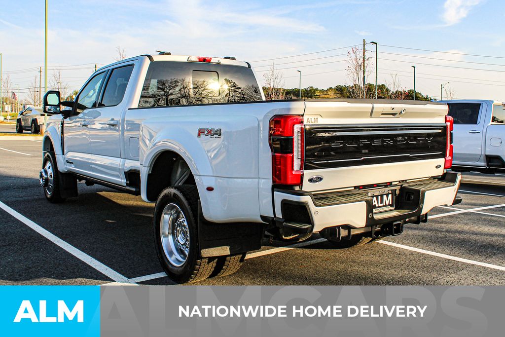 Used 2025 White Ford Platinum image 4