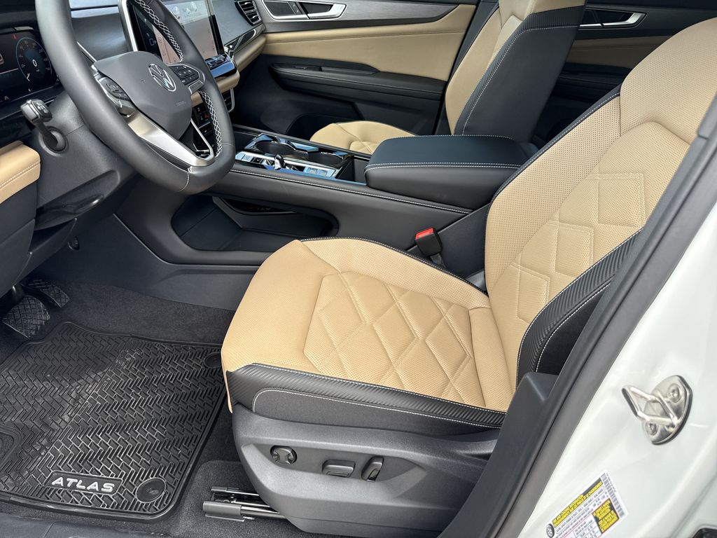 2026 Volkswagen Atlas Cross Sport 2.0T SE w/Technology - 11