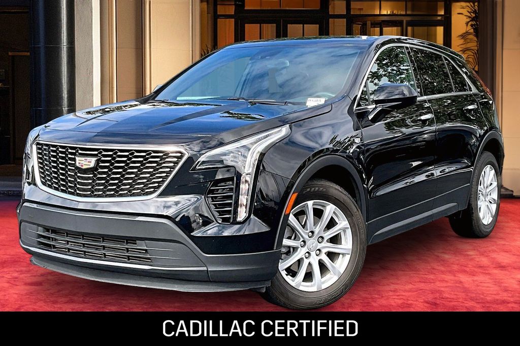 Stellar Black Metallic 2023 Cadillac XT4 Luxury FWD SUV / Crossover Front-Wheel Drive 9-Speed Automatic