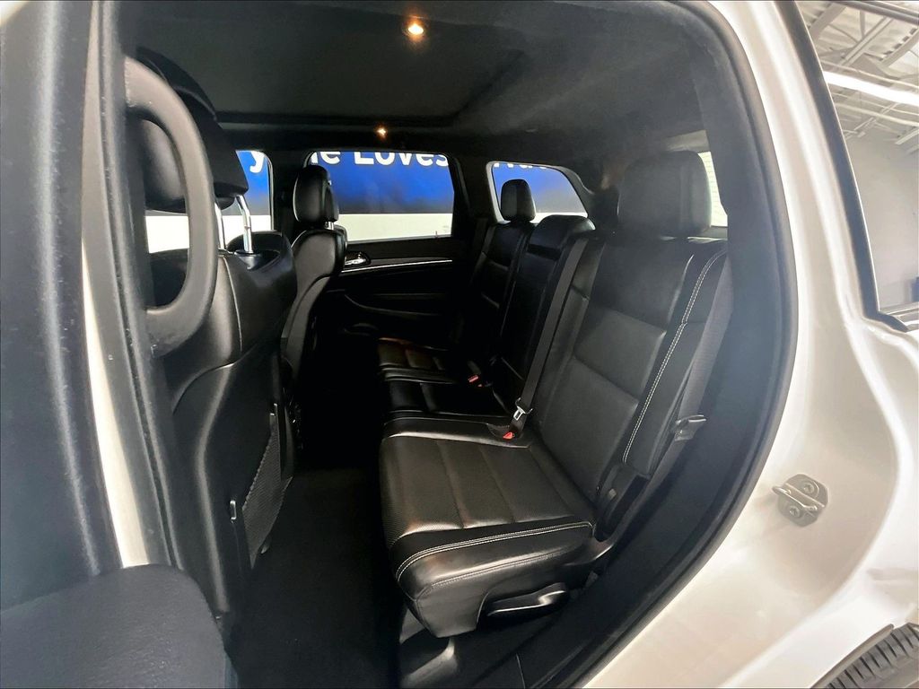2021 Jeep Grand Cherokee — photo 15