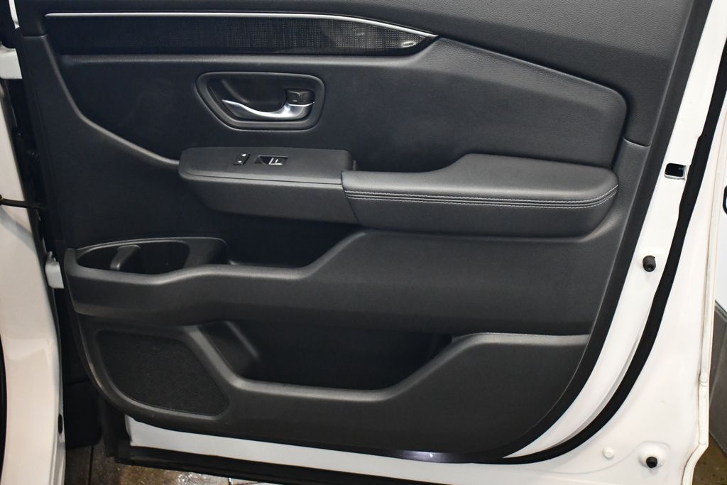 Thumbnail: 2023 Honda Pilot - 31