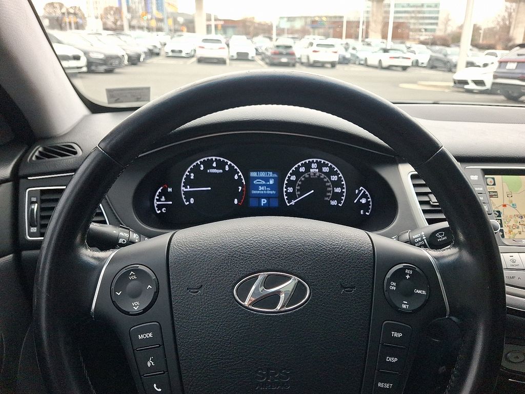 Thumbnail: 2012 Hyundai Genesis - 20