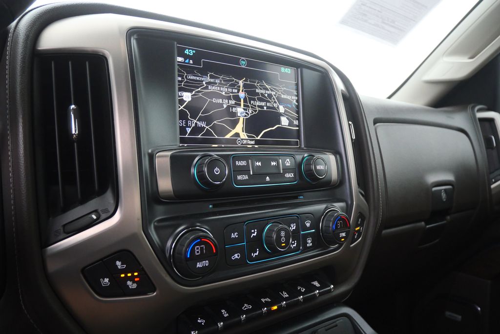 Thumbnail: 2018 GMC Sierra 2500 - 22