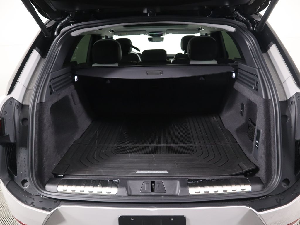 Thumbnail: 2025 Land Rover Range Rover Sport - 29