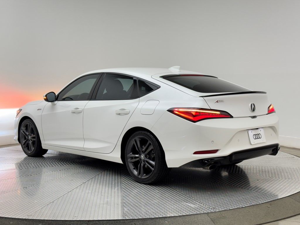 Thumbnail: 2023 Acura Integra - 9