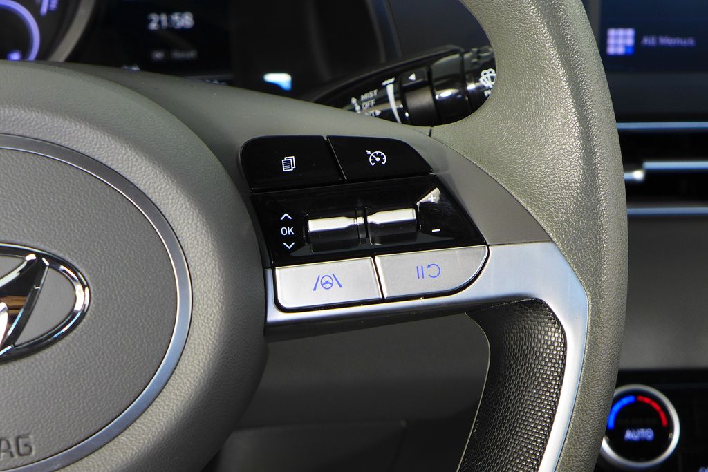 Thumbnail: 2023 Hyundai Elantra - 27