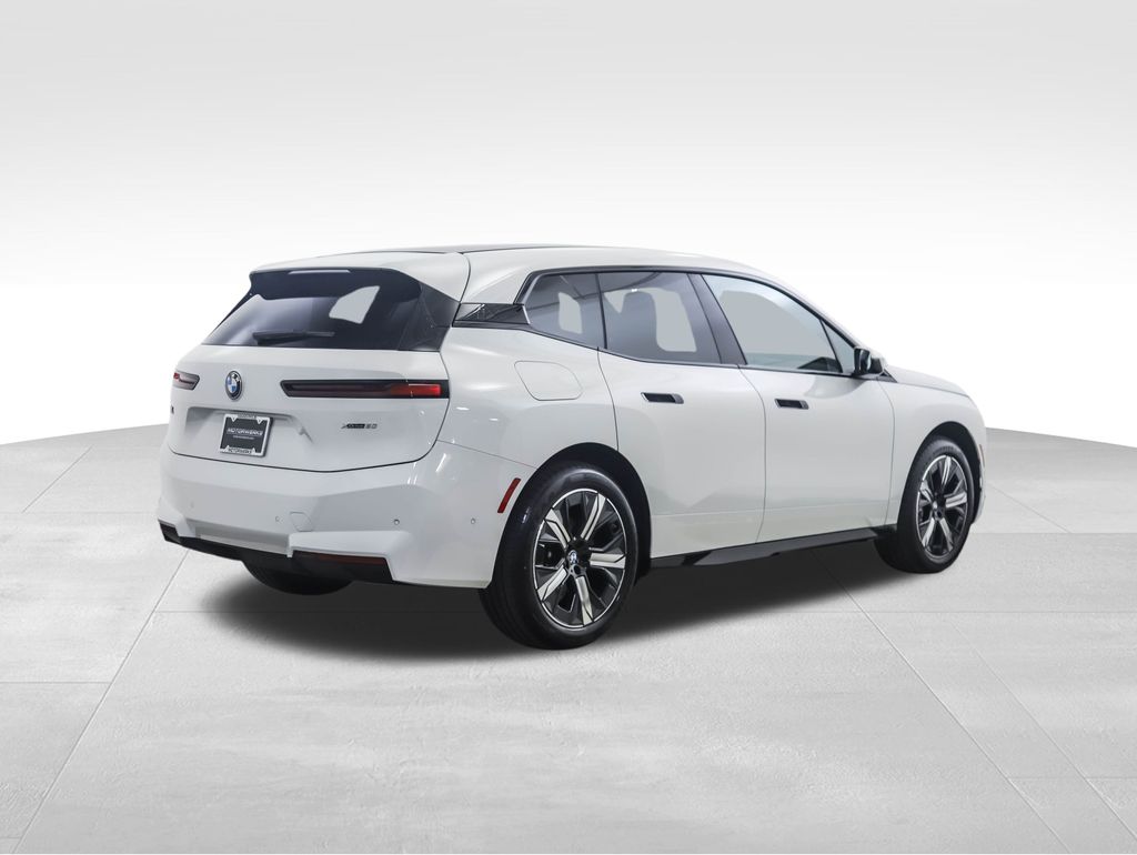 Thumbnail: 2026 BMW iX - 6