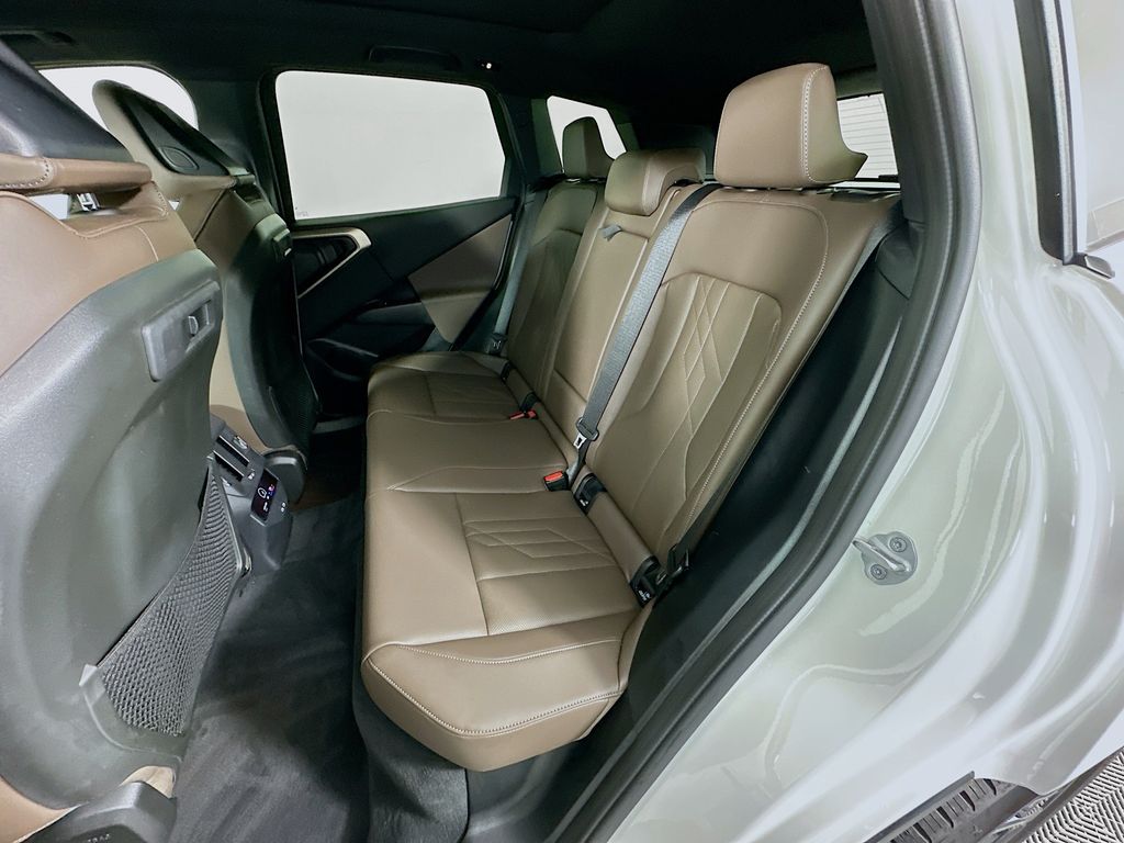 Thumbnail: 2025 BMW X3 - 23