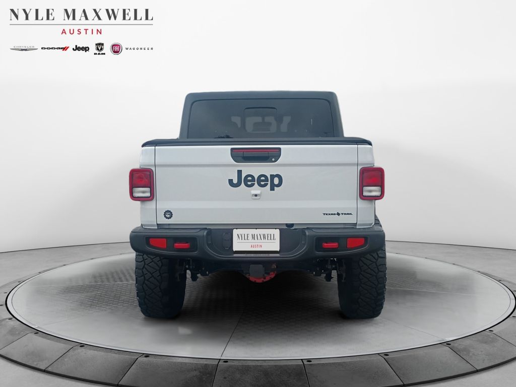 Used Car 2021 Jeep Gladiator  Sport For Sale Under $25,000 In Austin, Texas