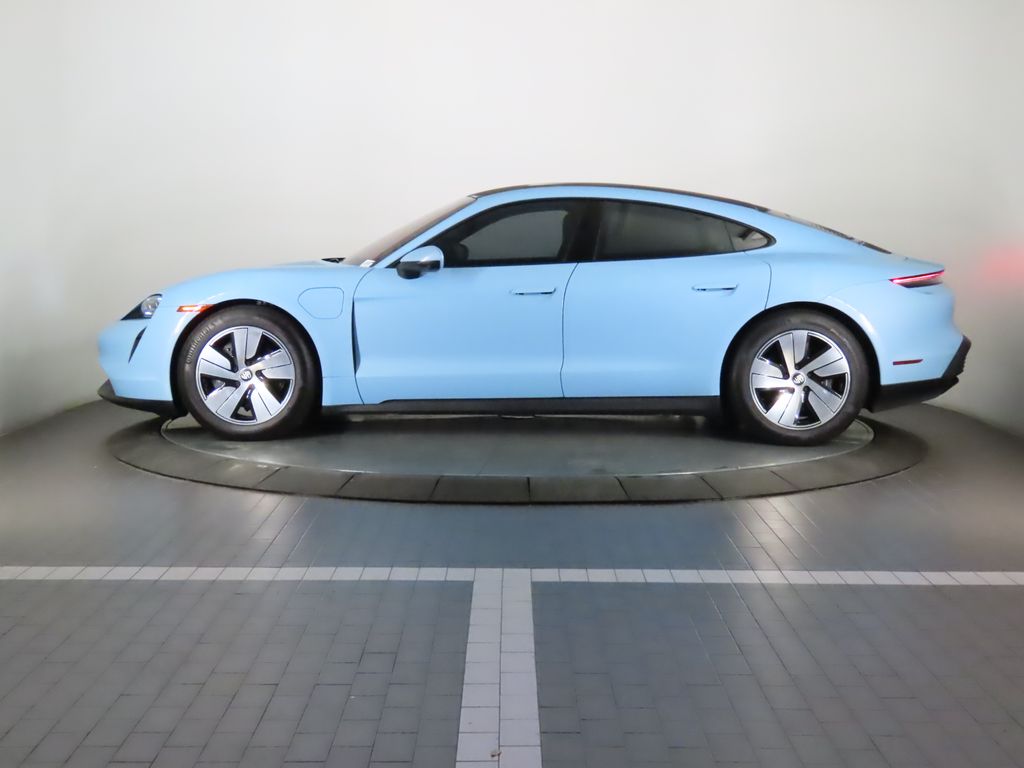 Thumbnail: 2023 Porsche Taycan - 2