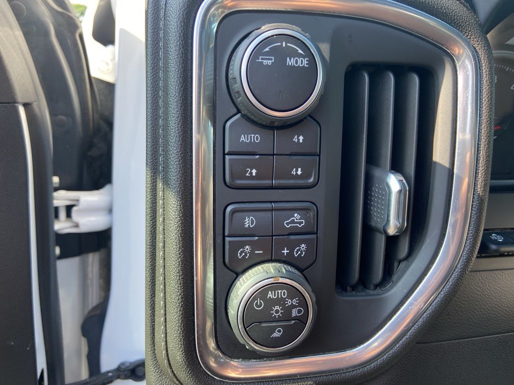 2021 Chevrolet Silverado 1500 LTZ 24