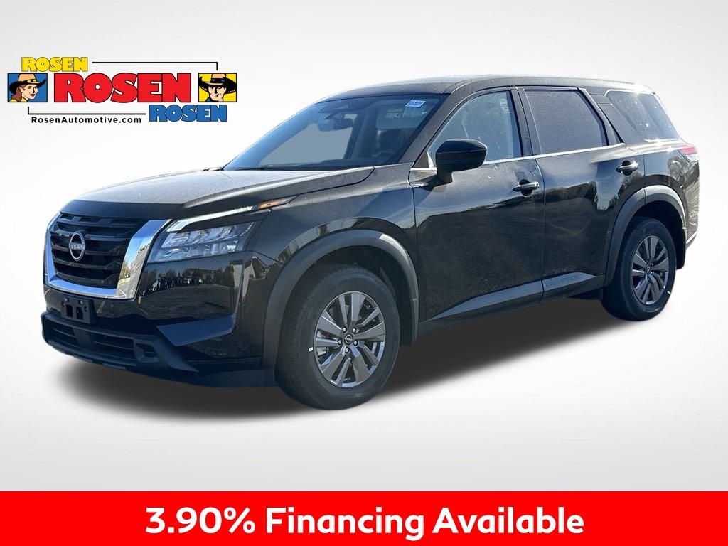 2025 Nissan Pathfinder S photo