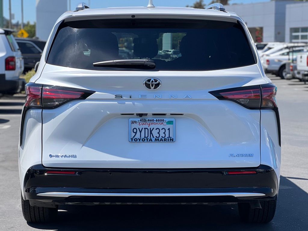 Used 2026 Toyota Sienna Van