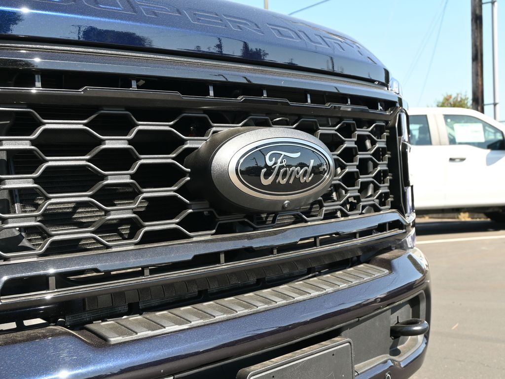 2025 Ford F-350 Super Duty Lariat