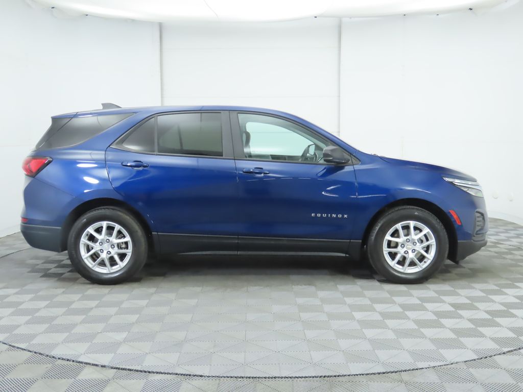 Thumbnail: 2023 Chevrolet Equinox - 4