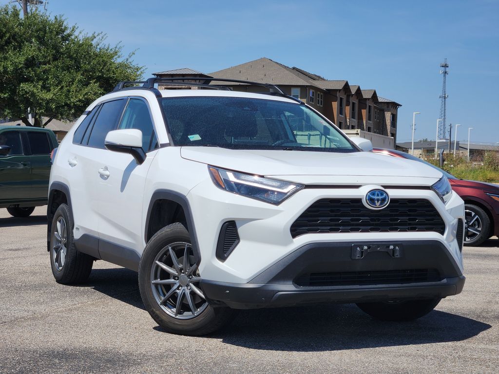 2022 Toyota RAV4 Hybrid XLE