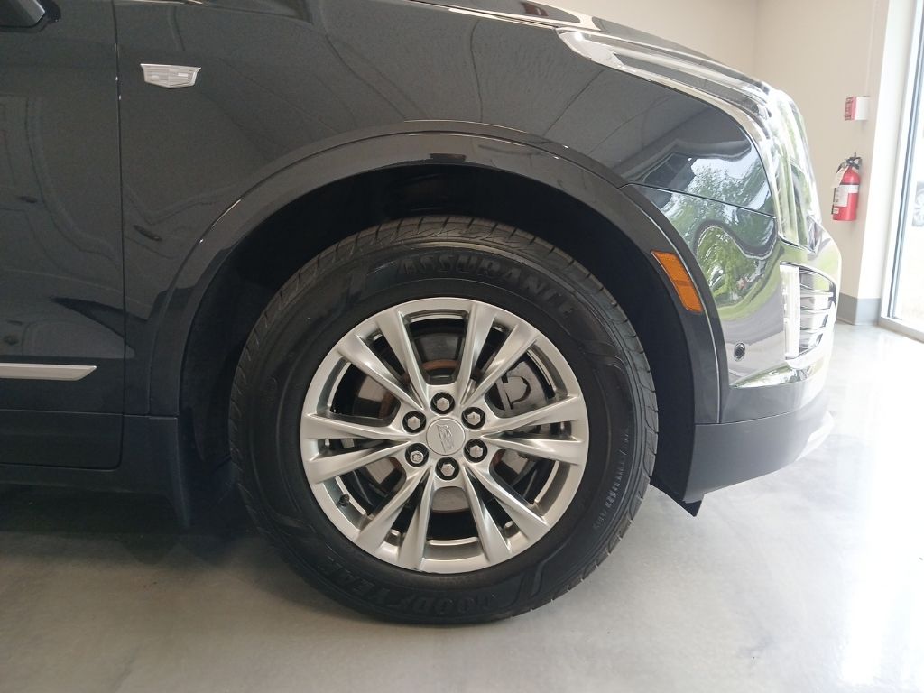 used 2020 Cadillac XT5 car, priced at $26,350