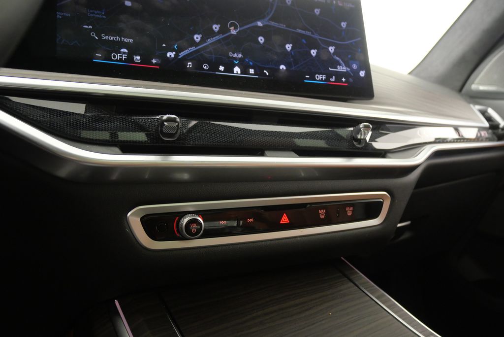 2024 BMW X7 xDrive40i 27