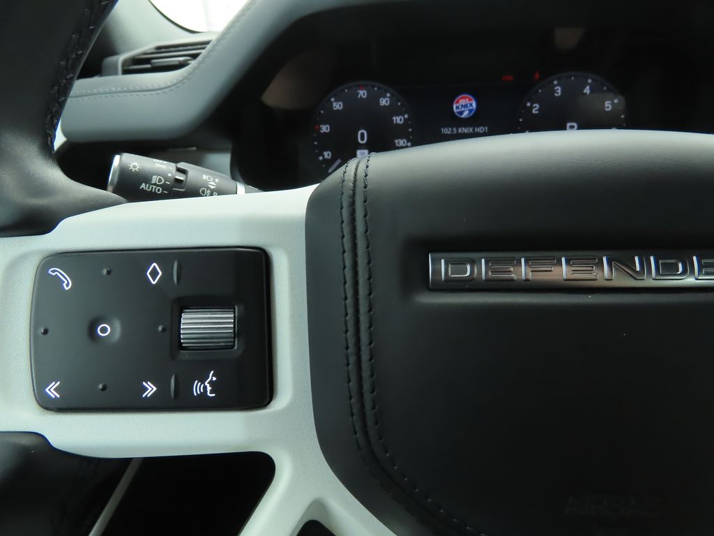 Thumbnail: 2023 Land Rover Defender - 11