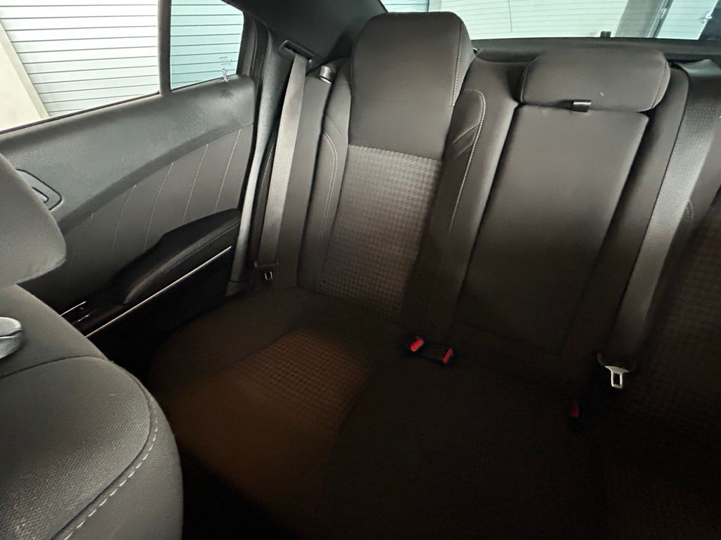 Used 2023 Destroyer Gray Clearcoat Dodge SXT image 10