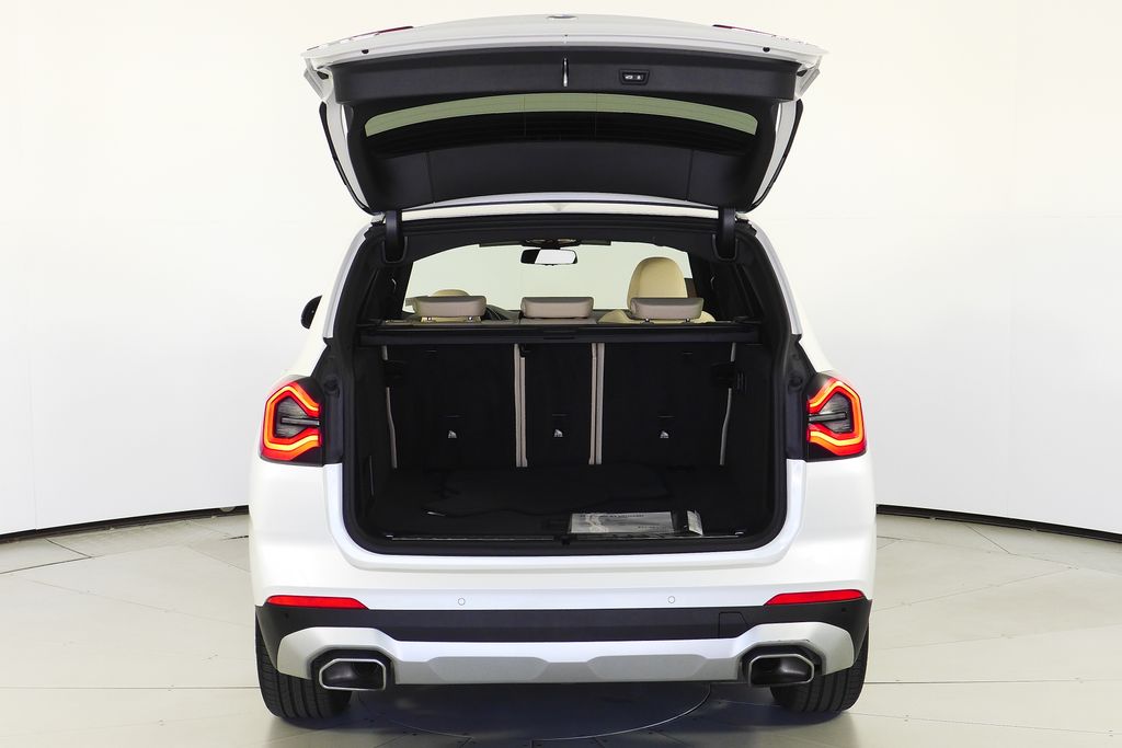 Thumbnail: 2023 BMW X3 - 10