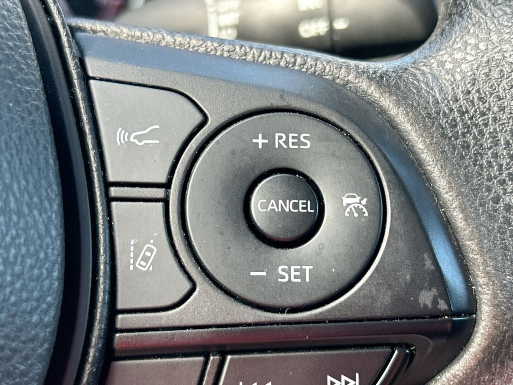 Thumbnail: 2024 Toyota RAV4 - 17