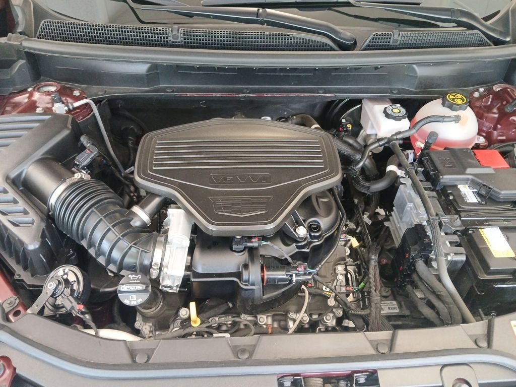 used 2021 Cadillac XT5 car, priced at $31,500