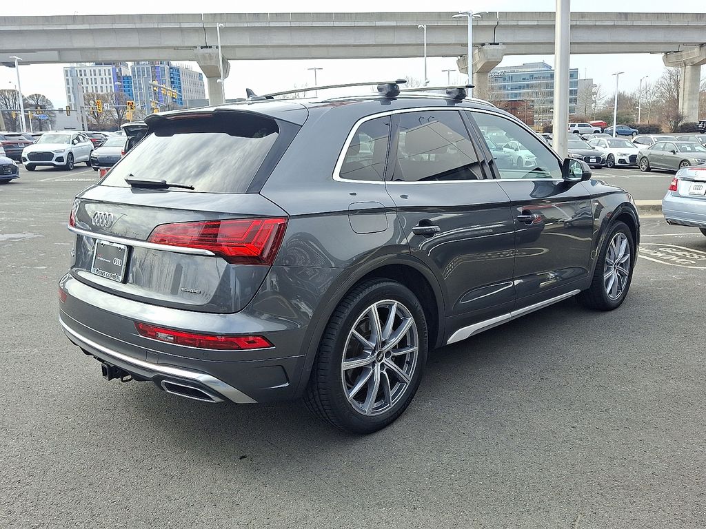 Thumbnail: 2021 Audi Q5 - 4