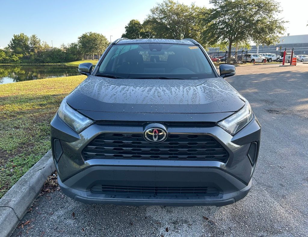 2023 Toyota RAV4 XLE 8