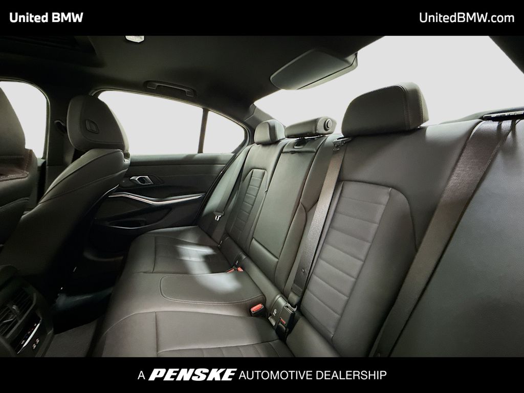 Thumbnail: 2026 BMW 3 Series - 13