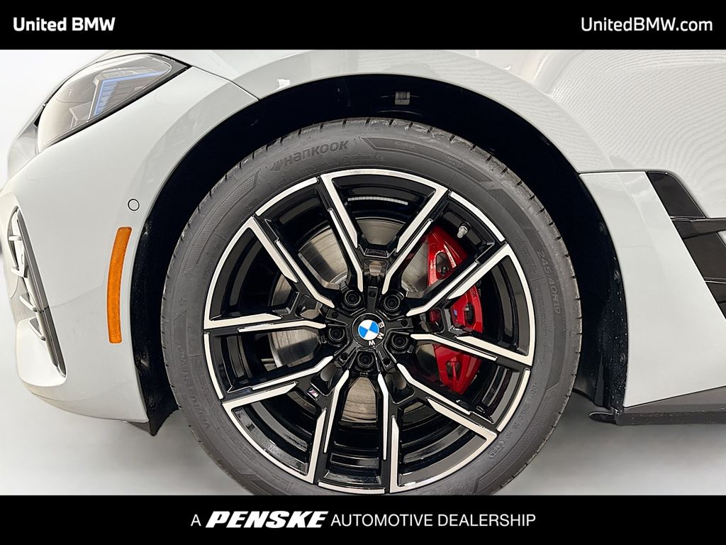 Thumbnail: 2026 BMW i4 - 2