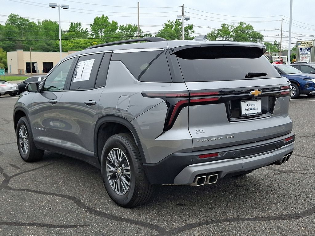 used 2025 Chevrolet Traverse car, priced at $39,629