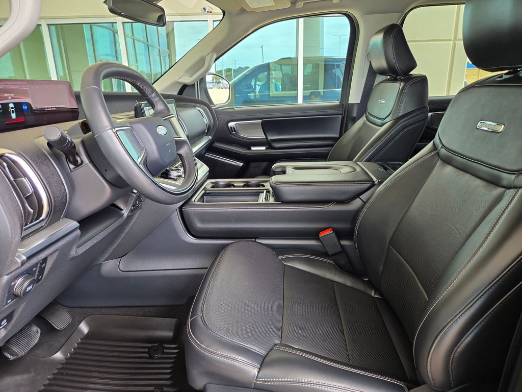 Used 2025 Ford Expedition SUV