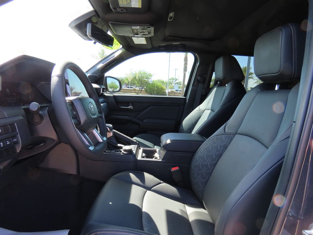 2024 Toyota Tacoma Limited 18