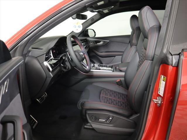 Thumbnail: 2026 Audi RS Q8 - 21