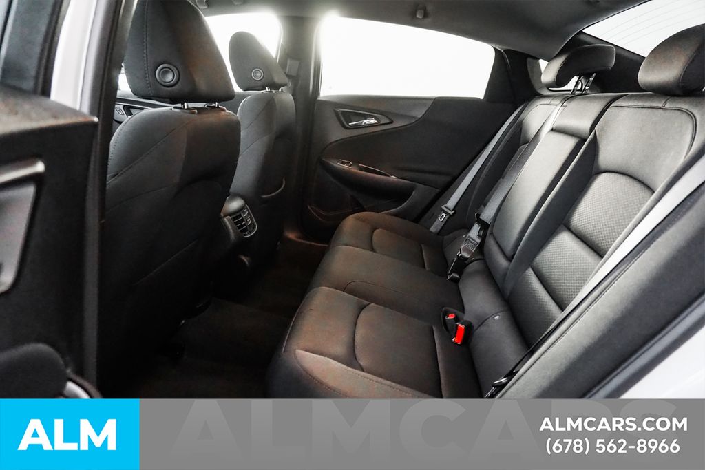 Used 2024 White Chevrolet LT image 17