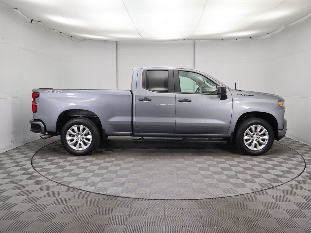 2020 Chevrolet Silverado 1500 Custom 4