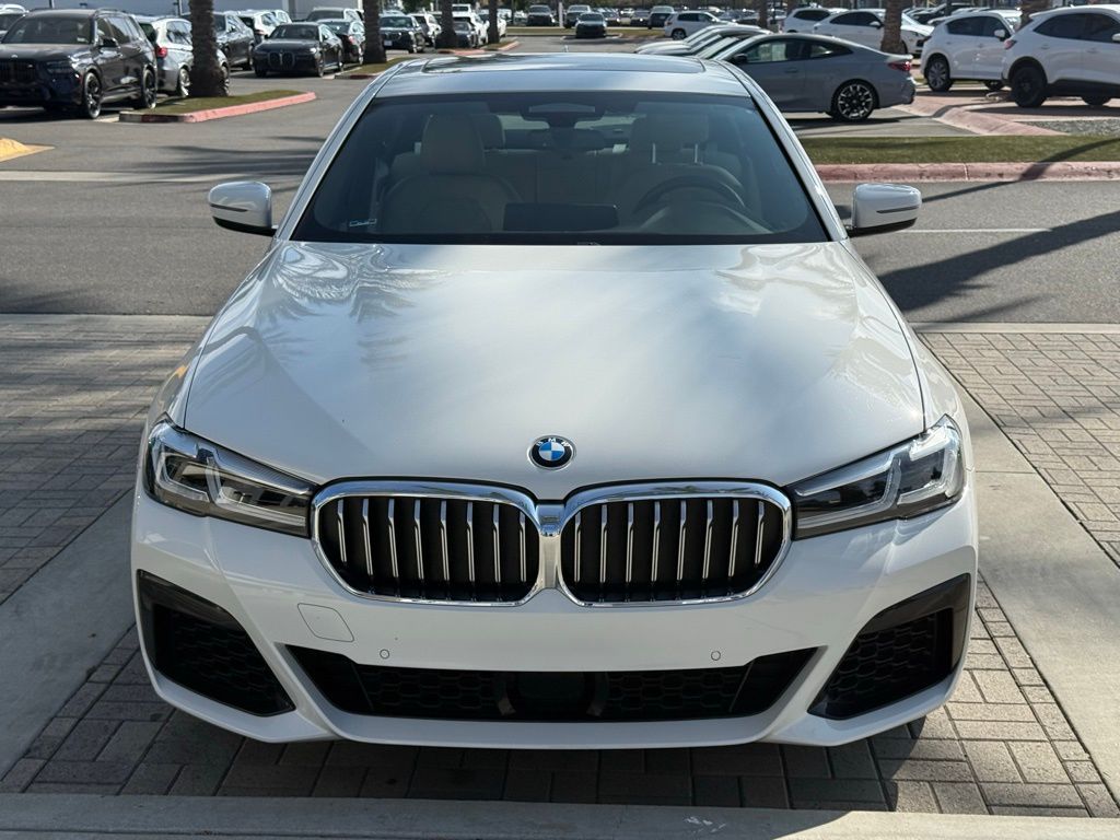 Thumbnail: 2022 BMW 5 Series - 3
