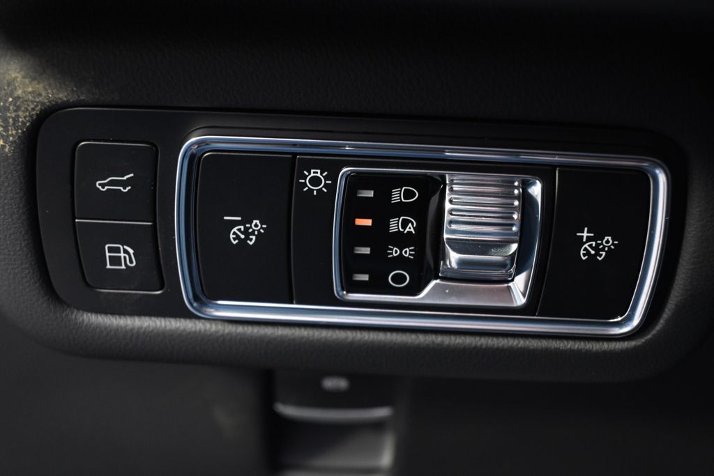 New 2026 Blue Lincoln Reserve image 24