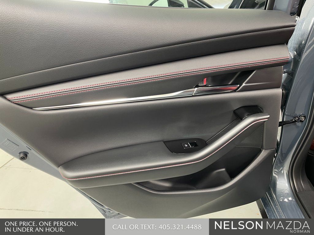2026 Mazda Mazda3 Carbon Edition - Photo 36