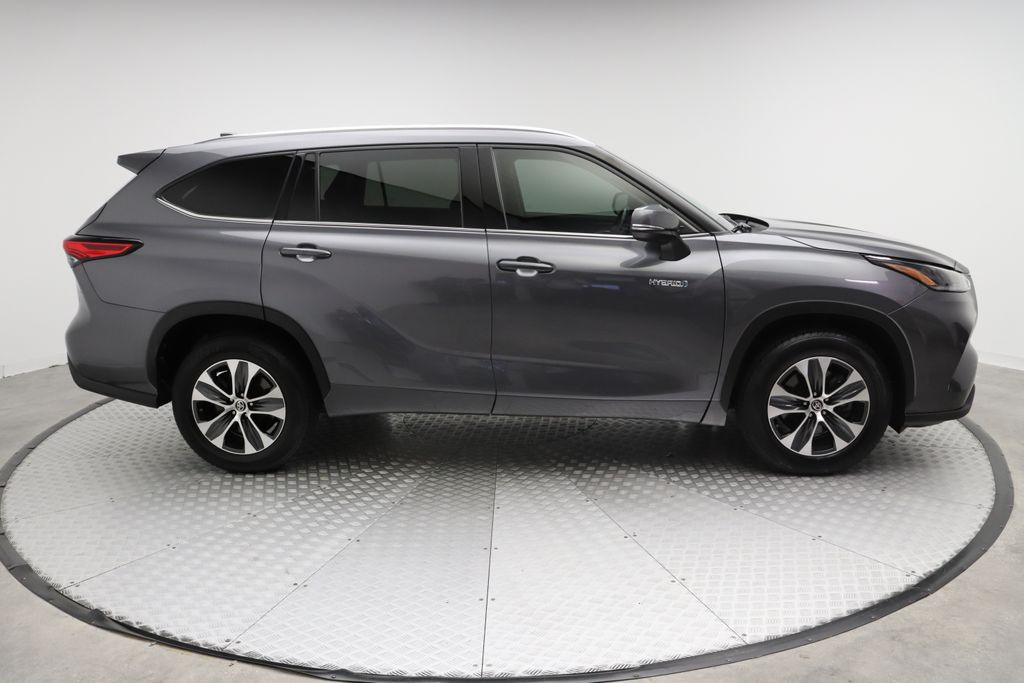 2021 Toyota Highlander XLE 7