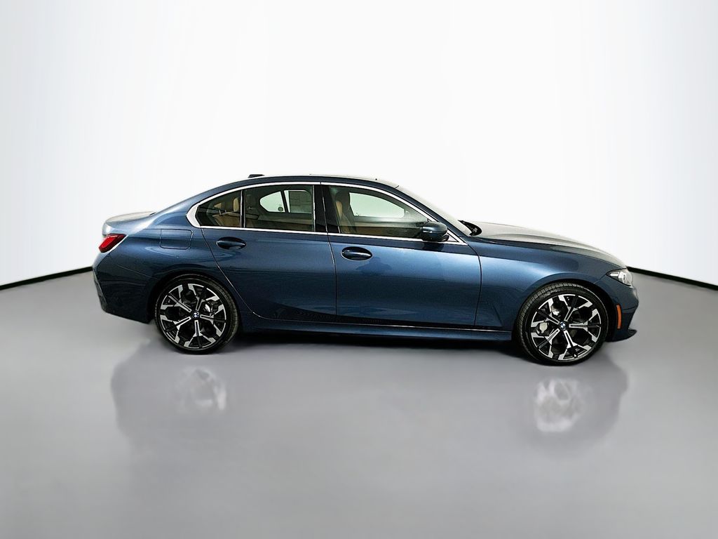 Thumbnail: 2025 BMW 3 Series - 4