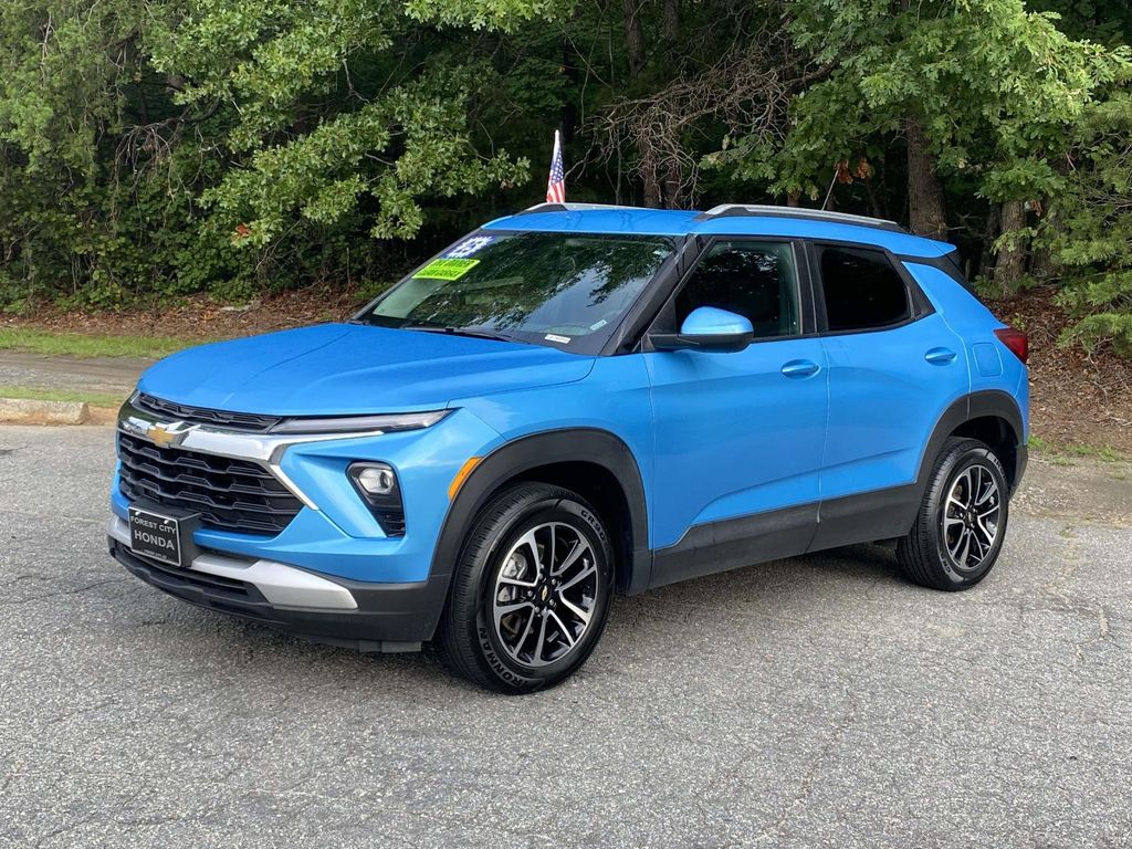 Marina Blue Metallic 2025 Chevrolet Trailblazer SUV / Crossover Four-Wheel Drive 9-Speed Automatic