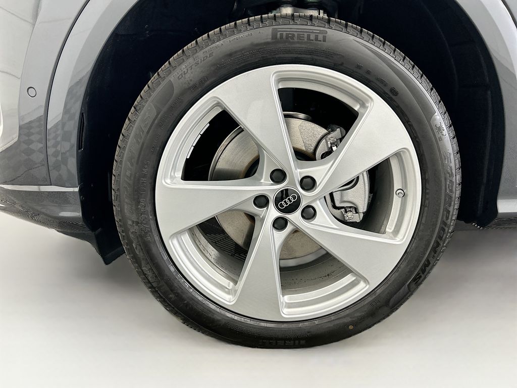 Thumbnail: 2025 Audi Q5 - 29