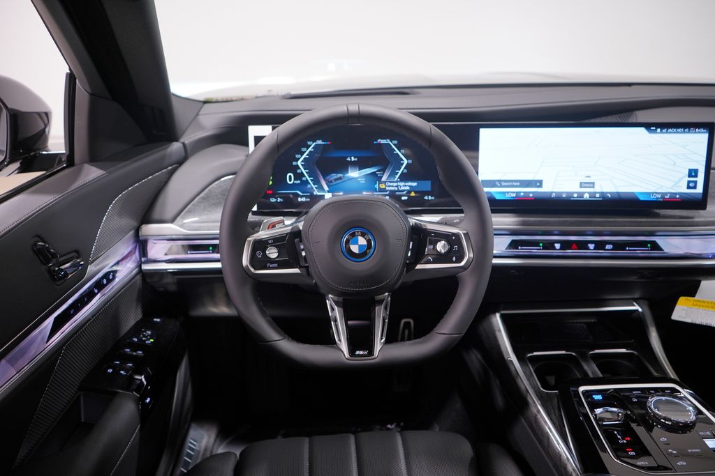 Thumbnail: 2025 BMW i7 - 11