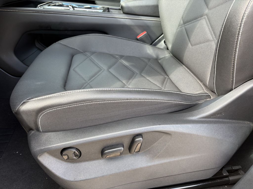 2024 Volkswagen Atlas 2.0T SE w/Technology Gray at AutoSavvy Houston Southwest